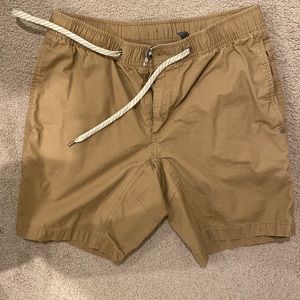 Vuori ‘Ripstop Shorts’ - Khaki - Size M